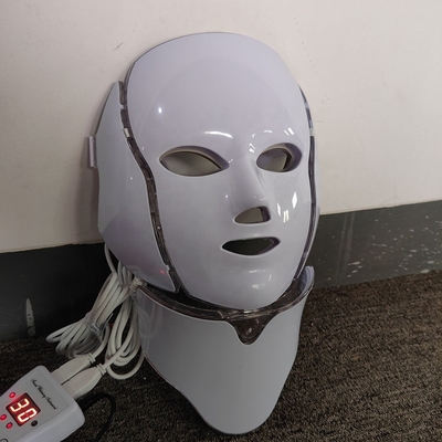 Maschera di plastica con 7 colori Terapia con luce a LED per stringere la pelle e ridurre le rughe