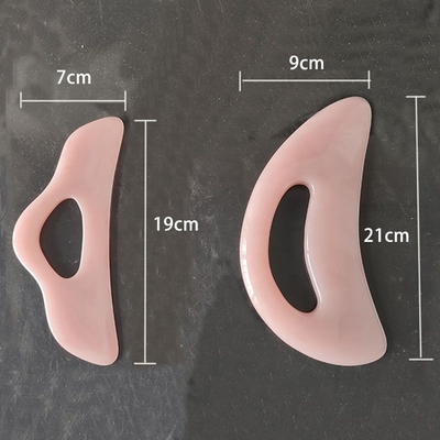 Massaggiatore del collo portatile a forma di cuore Green Jade Guasha Pad con resina di cera d'api