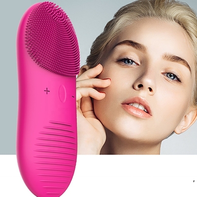 Pulizzatore di pori a doppio lato Mini spazzola per la pulizia del viso con tecnologia ad ultrasuoni