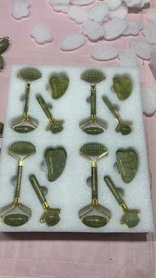 2023 Nuovi modelli Yin Yang Gua Sha Set 100% giada naturale Roller per la cura della pelle e del viso